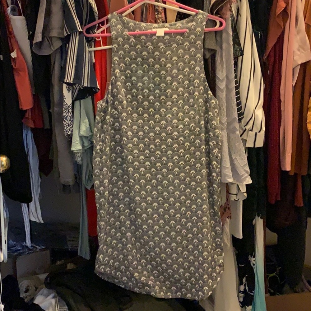 Scallop pattern dress